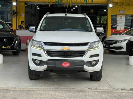CHEVROLET S10 2.8 HIGH COUNTRY 4X4 CD 16V TURBO DIESEL 4P AUTOMÁTICO CHEVROLET S10 2.8 HIGH COUNTRY 4X4 CD 16V TURBO DIESEL 4P AUTOMÁTICO